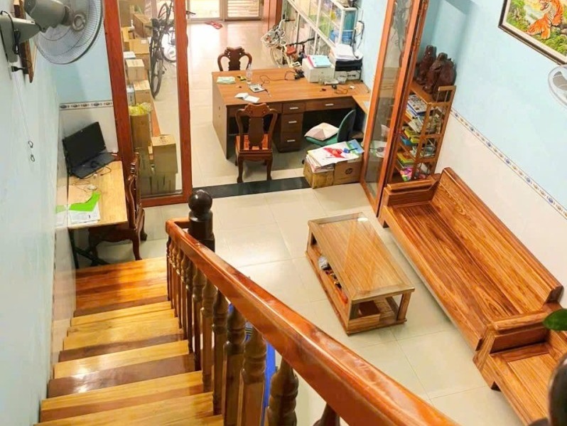 Mua bán nhà đất đường Võ Văn Hát, Long Trường, Quận 9