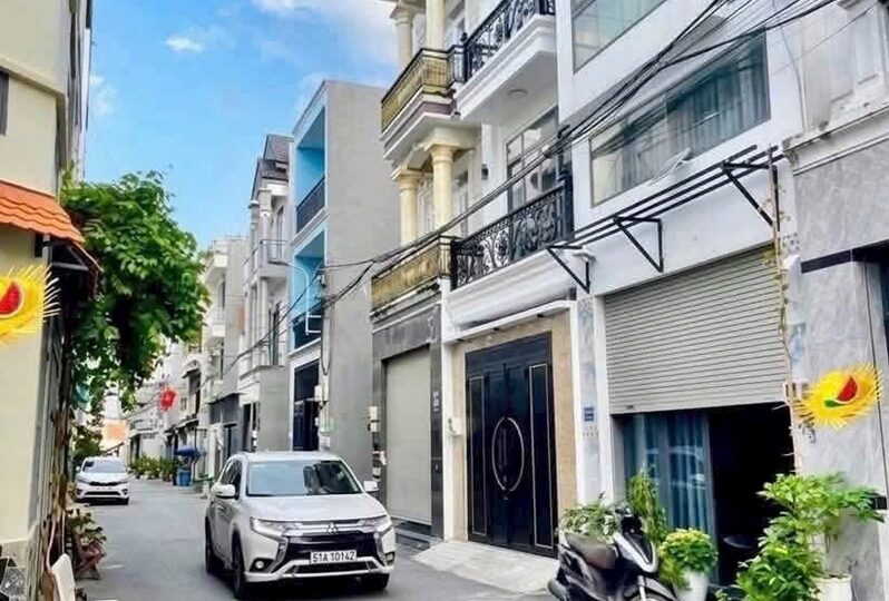 Mua bán nhà đất đường Lã Xuân Oai, Long Trường, Quận 9
